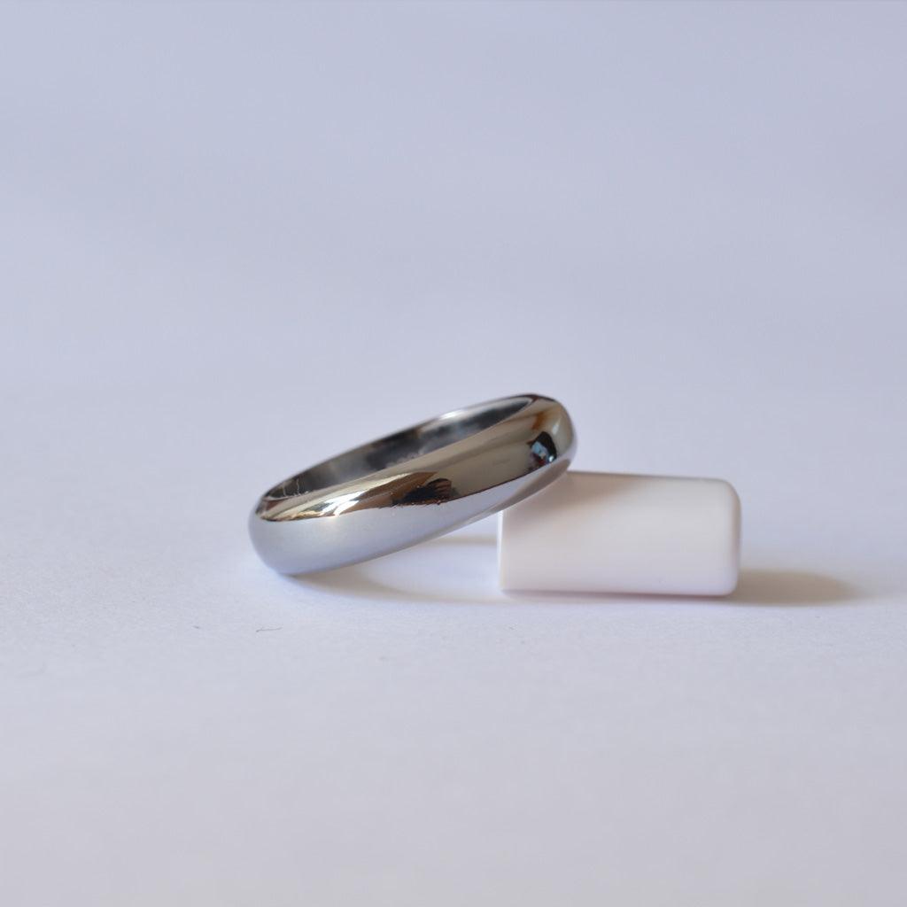 No.73 Plus Heavy and Delicate Curved Pure Tantalum Ring - LOVELY ROBIN
