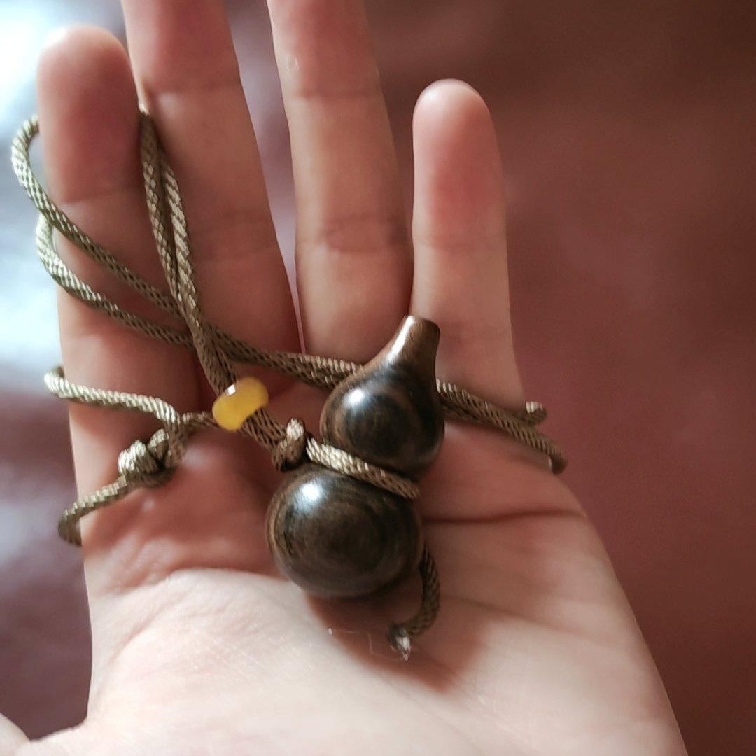Agarwood Gourd Necklace - LOVELY ROBIN
