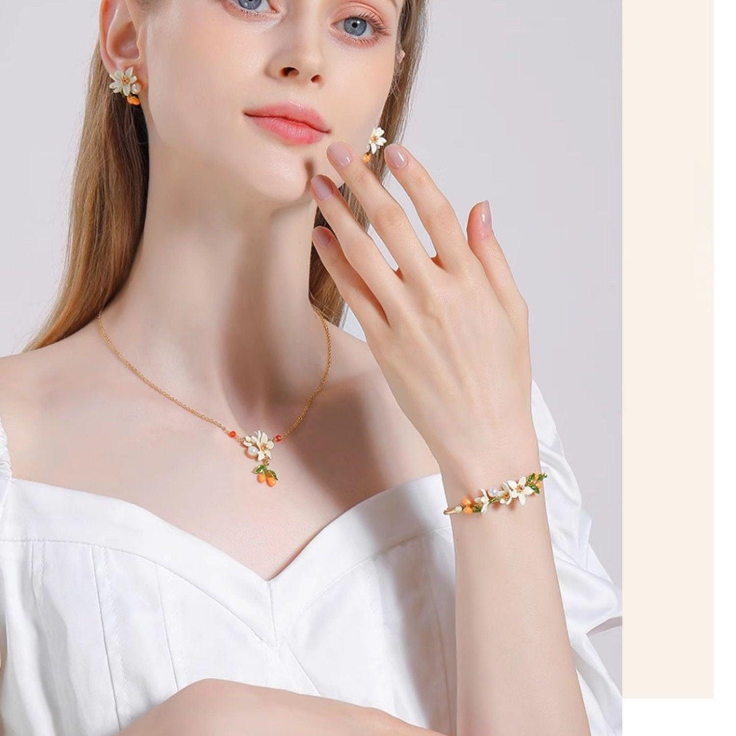 Orange Blossom and Kumquat Bracelet - LOVELY ROBIN