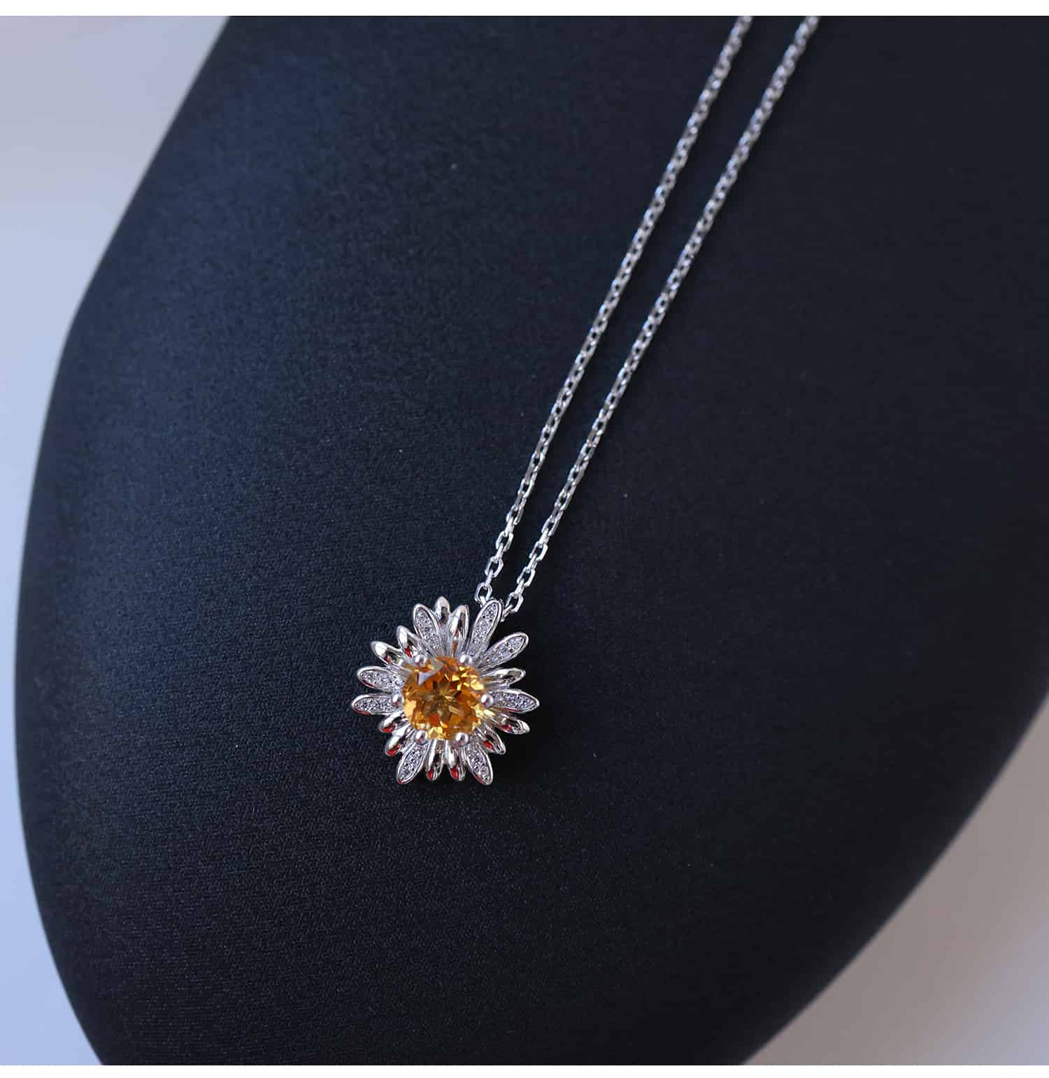 Daisy Citrine Pendant Necklace in 925 Sterling Silver – Handcrafted Brazilian Yellow Quartz Birthstone Jewelry