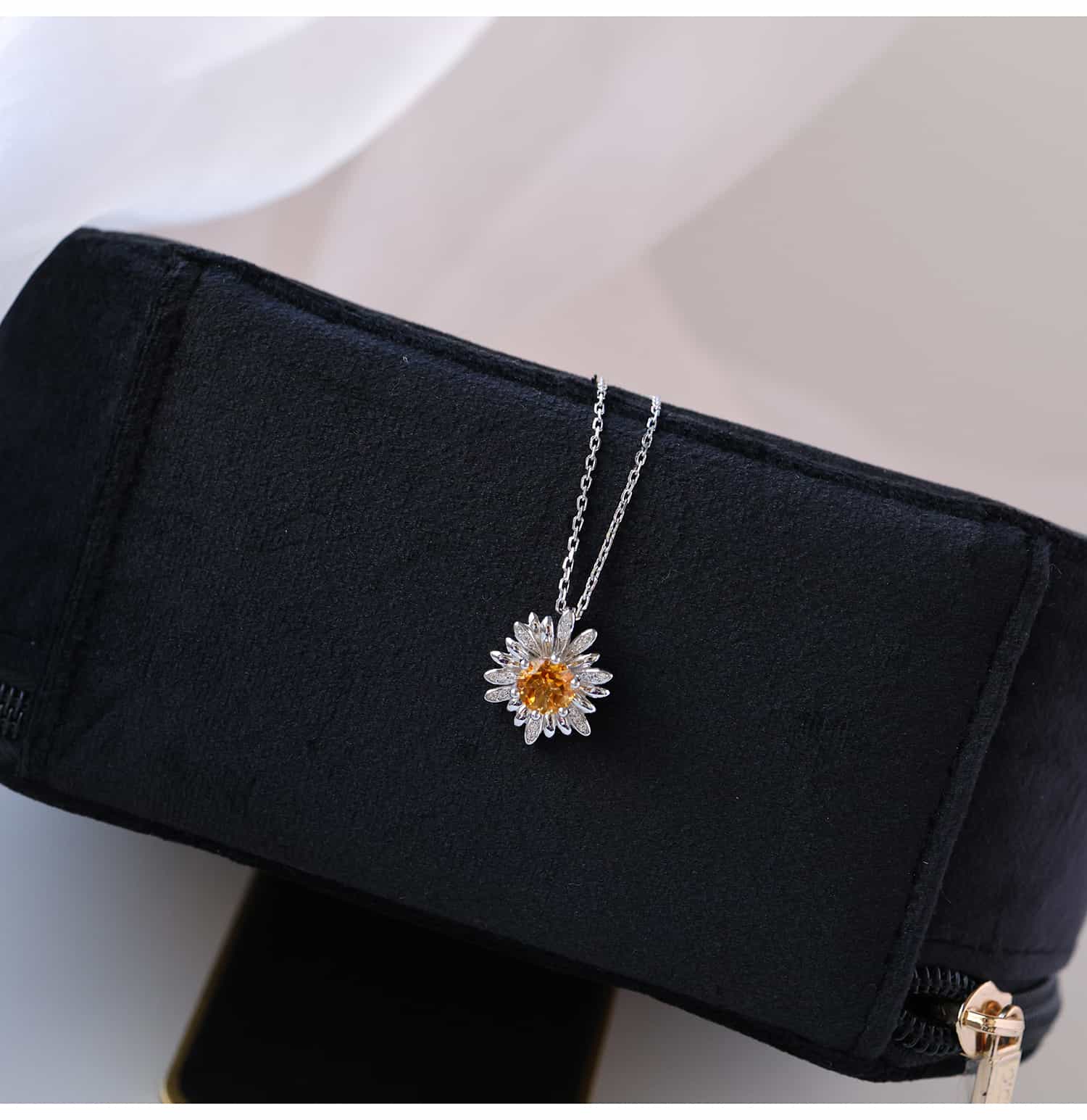 Daisy Citrine Pendant Necklace in 925 Sterling Silver – Handcrafted Brazilian Yellow Quartz Birthstone Jewelry