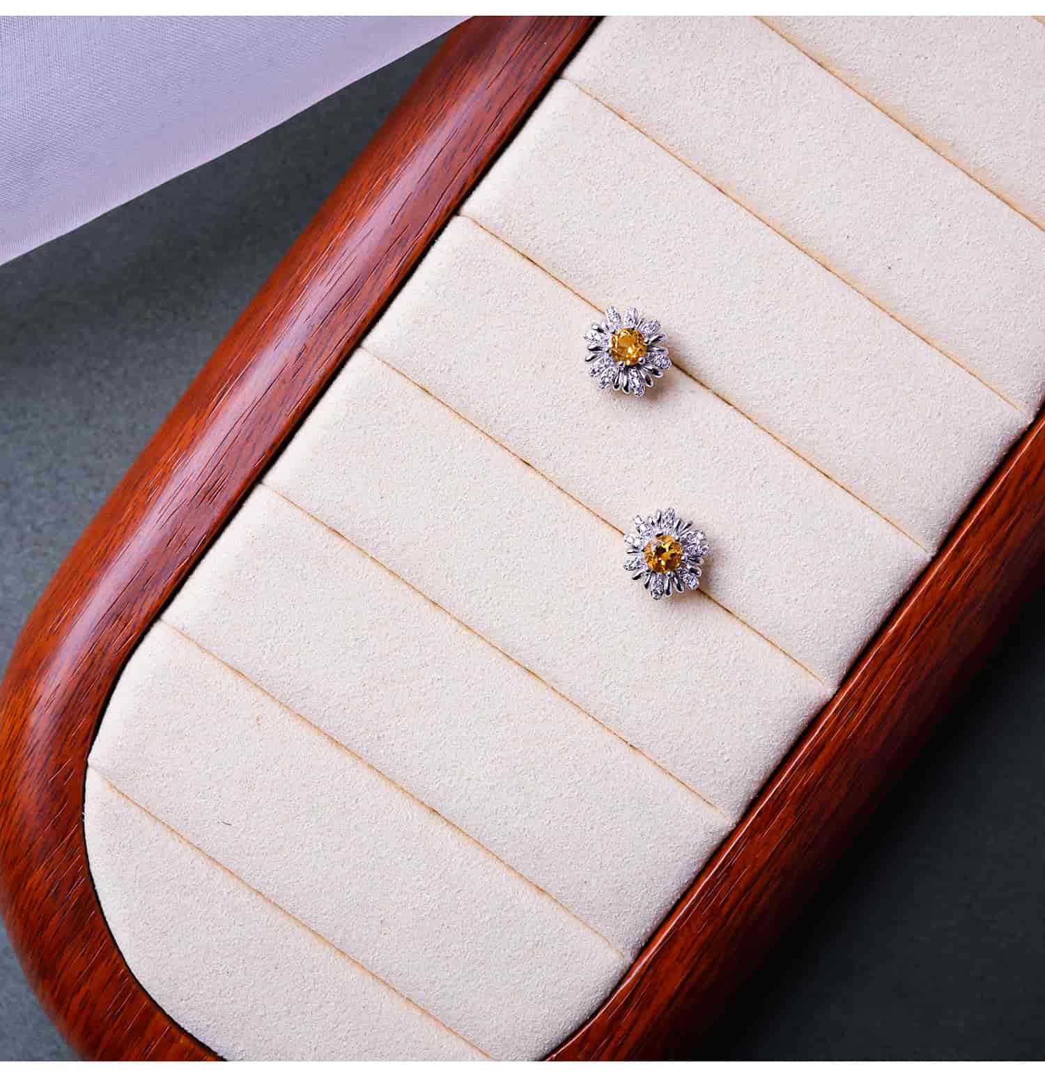 Daisy Citrine Stud Earrings in 925 Sterling Silver – Handcrafted Yellow Quartz November Birthstone Jewelry