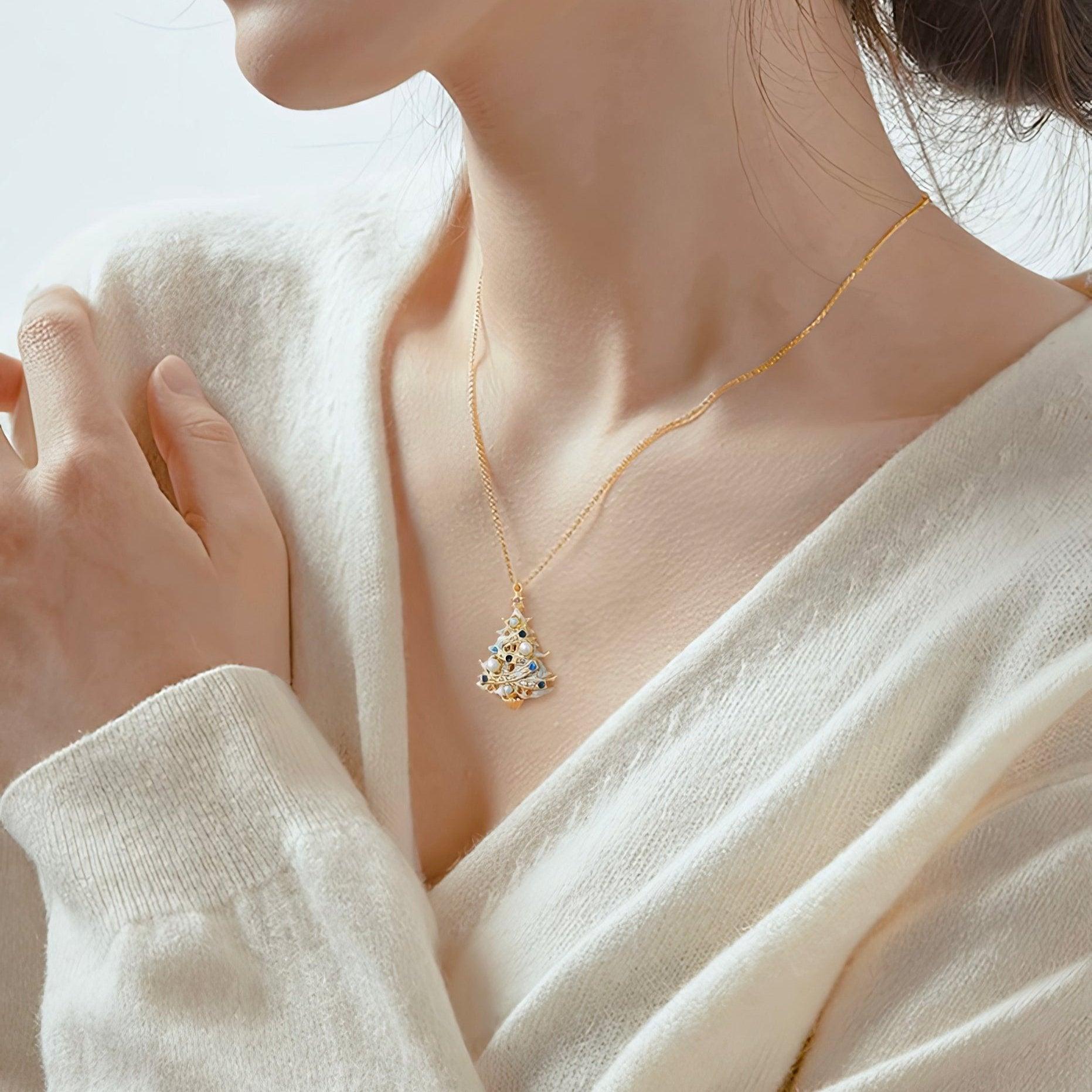 Festive Christmas Tree Pendant Necklace - LOVELY ROBIN