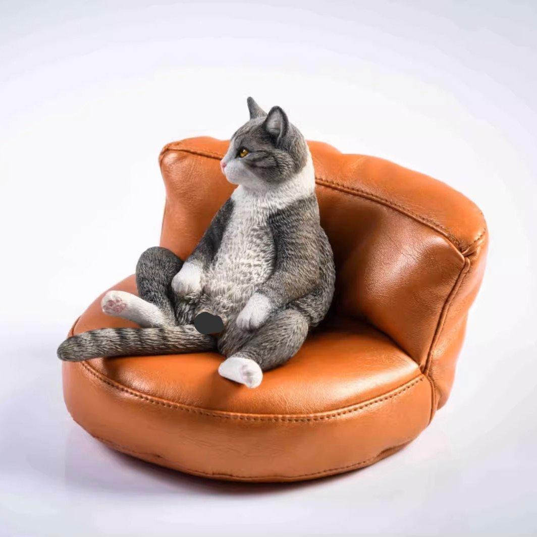 Relaxed Cat Figurine Ornament - LOVELY ROBIN