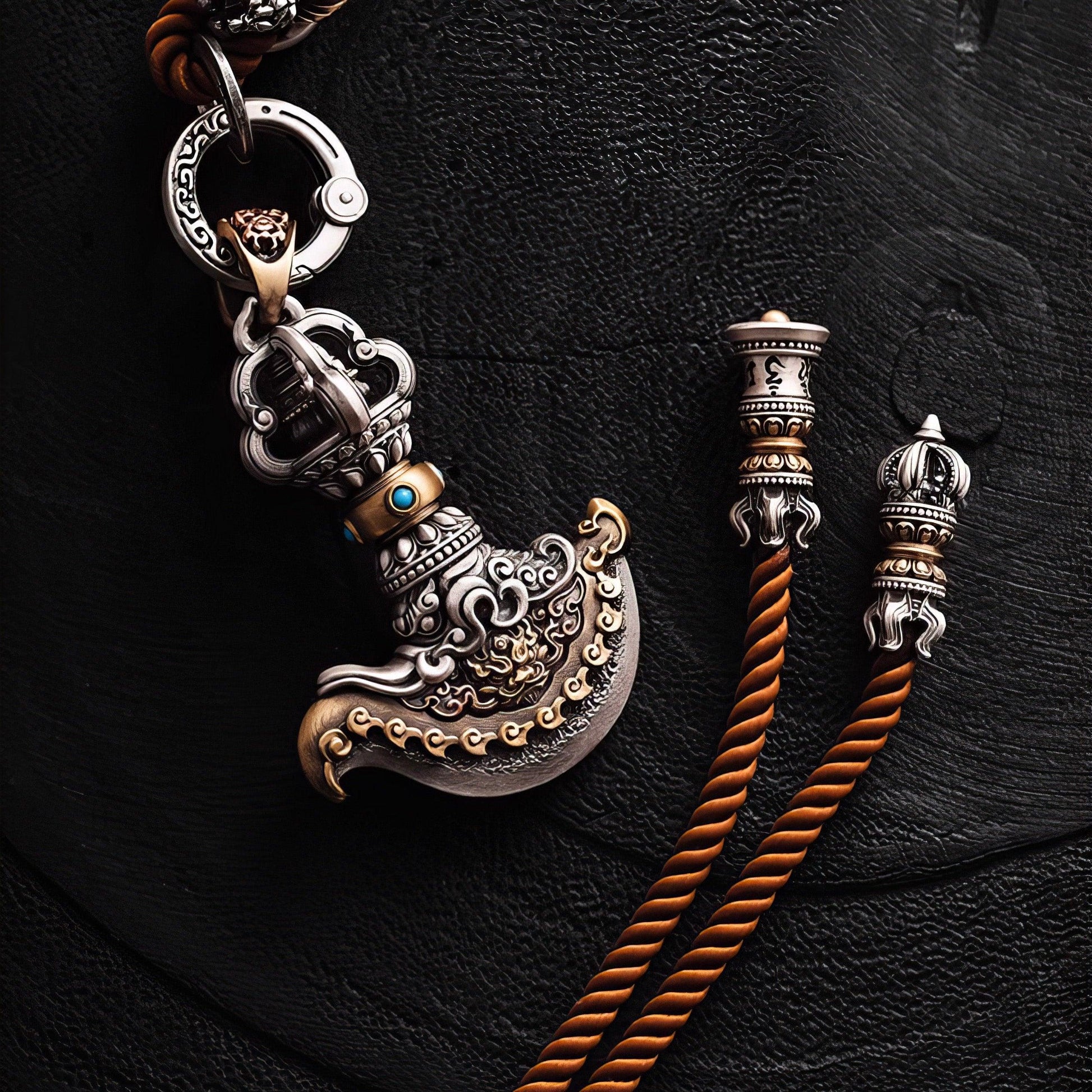 Tibetan Vajra Amulet Necklace - LOVELY ROBIN