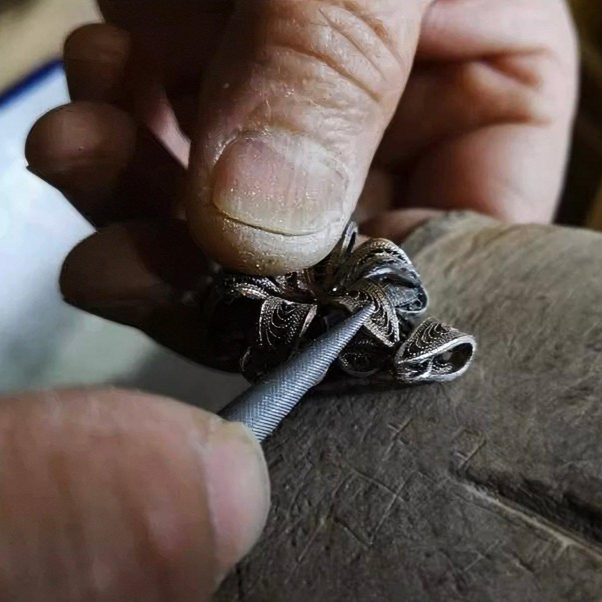 Classic Silver Filigree Pearl Pendant - LOVELY ROBIN