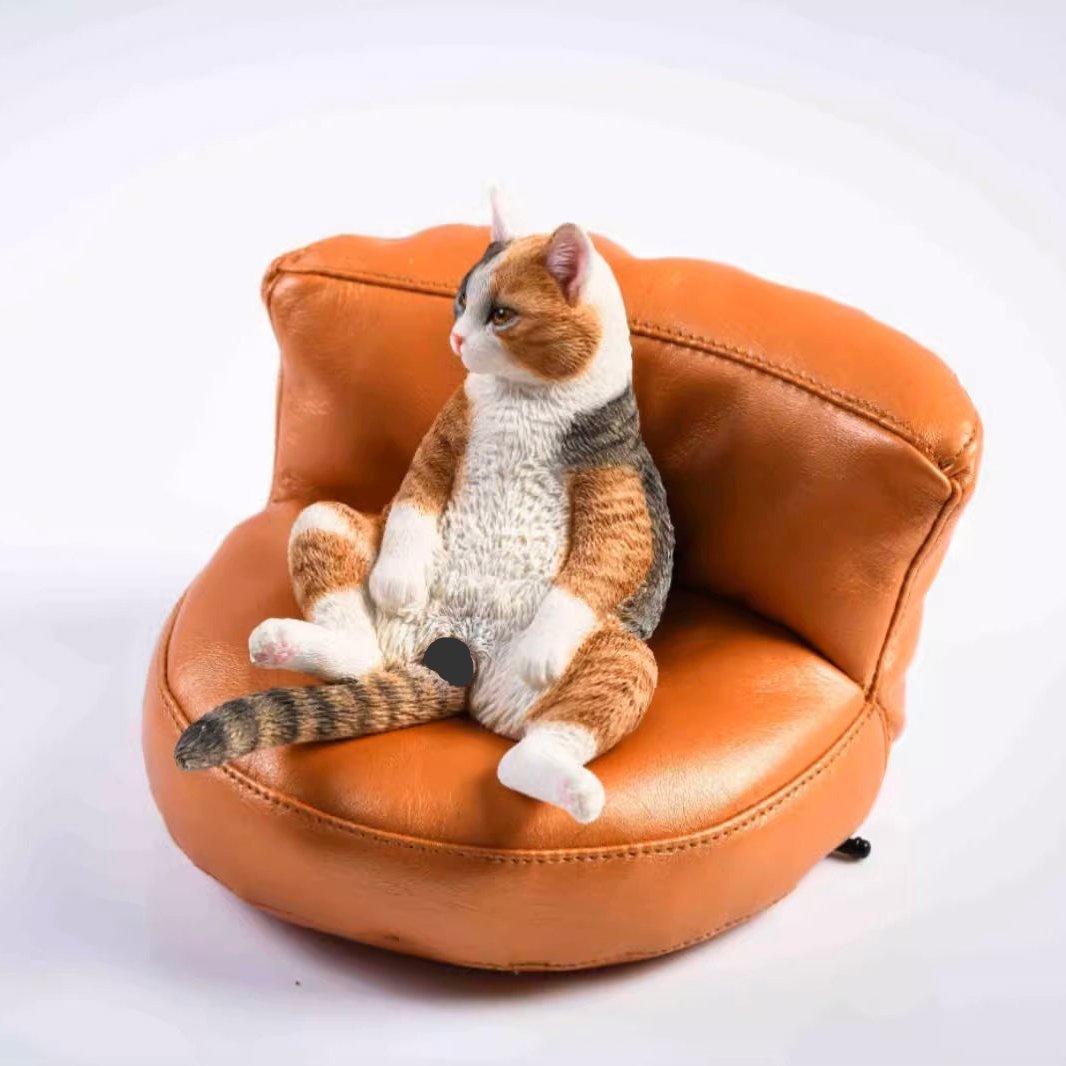 Relaxed Cat Figurine Ornament - LOVELY ROBIN