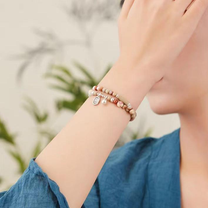 Auspicious Stone Whispers - LOVELY ROBIN