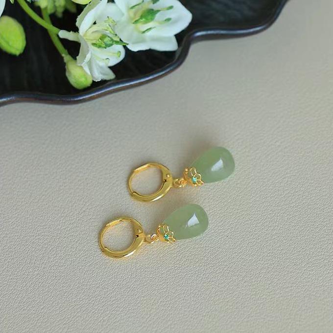 Radiance of Jade - Hetian Jade Earrings - LOVELY ROBIN