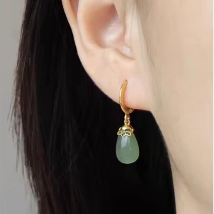 Radiance of Jade - Hetian Jade Earrings - LOVELY ROBIN
