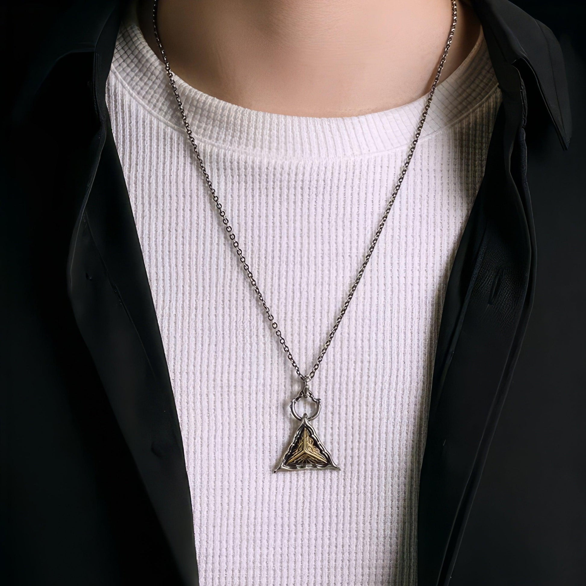 Horus Shield Necklace - LOVELY ROBIN