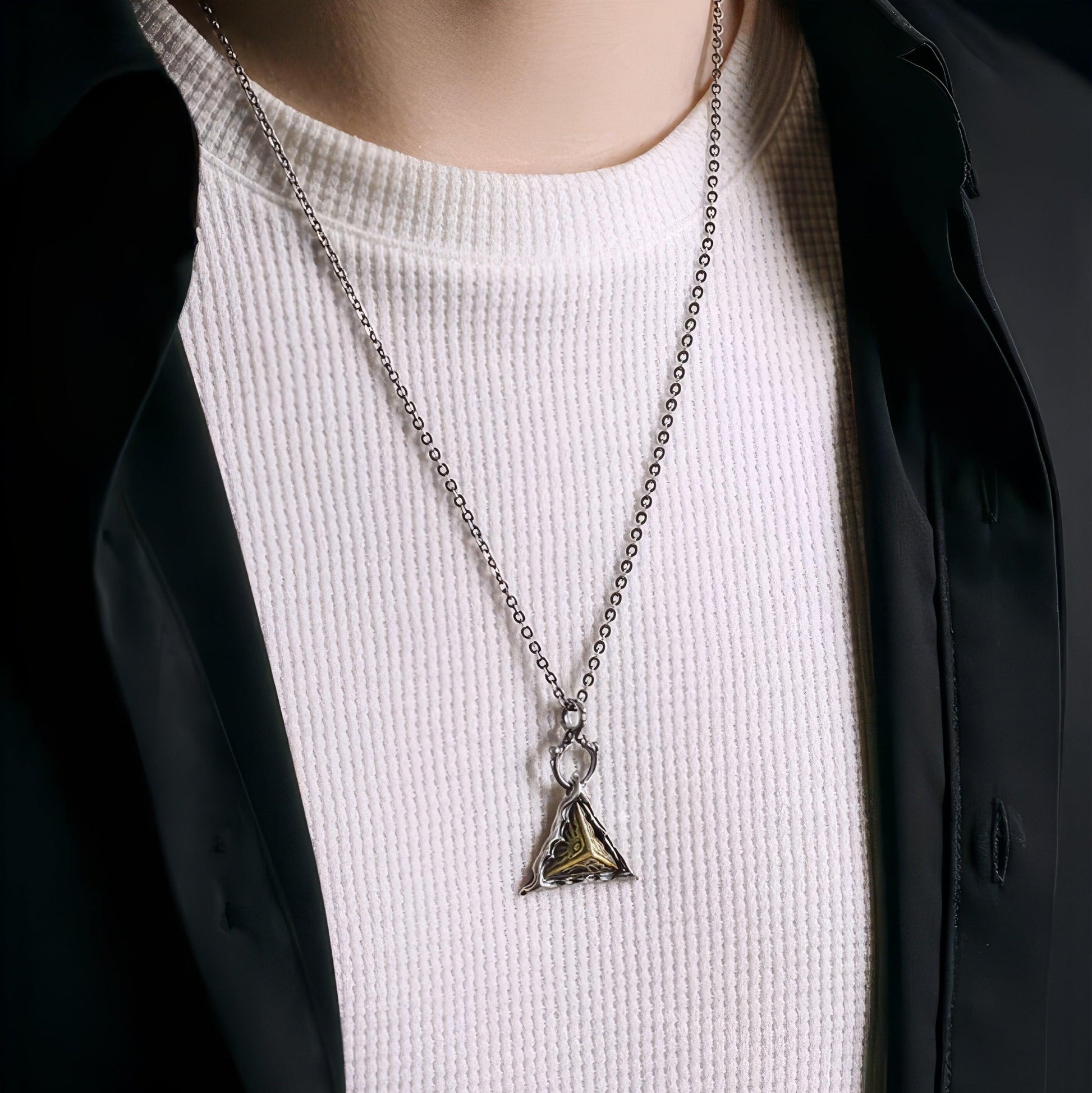 Horus Shield Necklace - LOVELY ROBIN