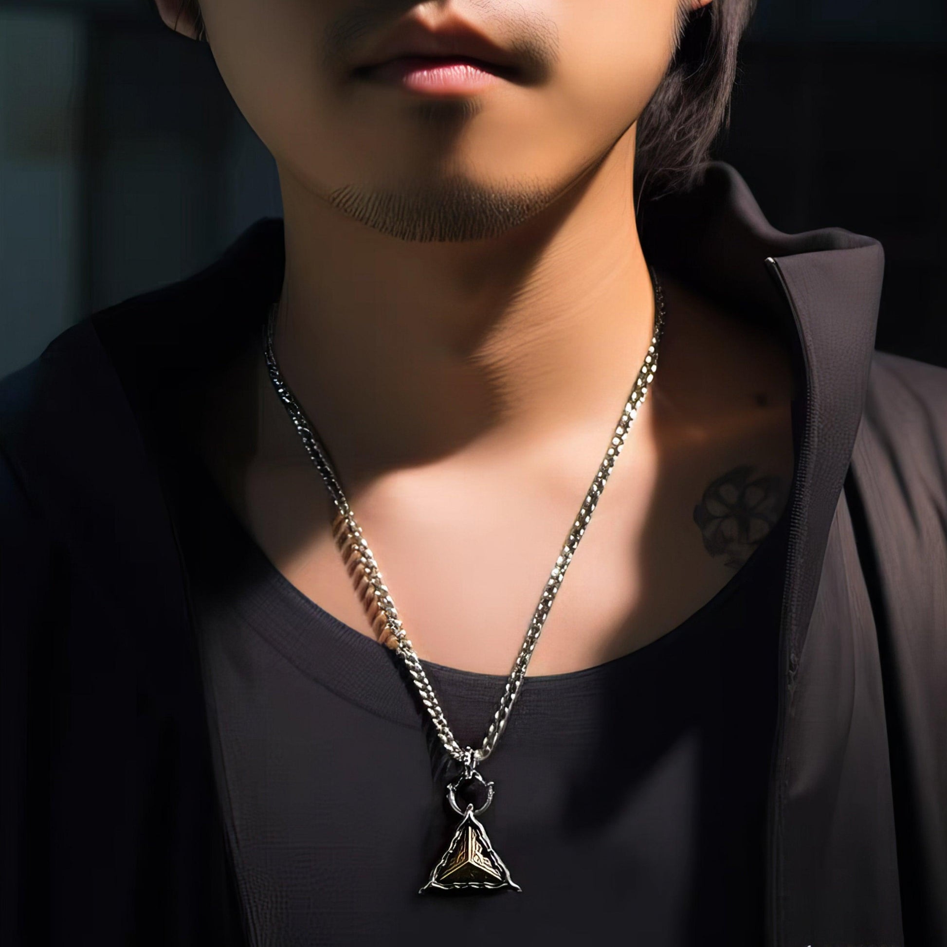 Horus Shield Necklace - LOVELY ROBIN