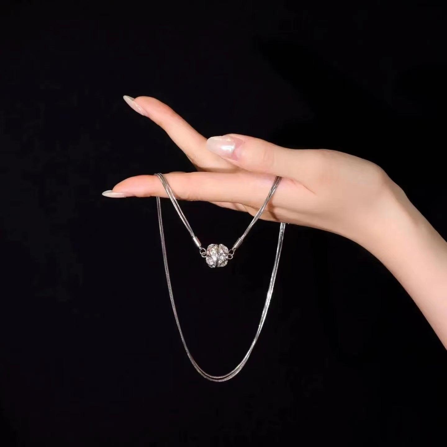 Copper Alloy Inlaid Pendant Magnetic Necklace - LOVELY ROBIN