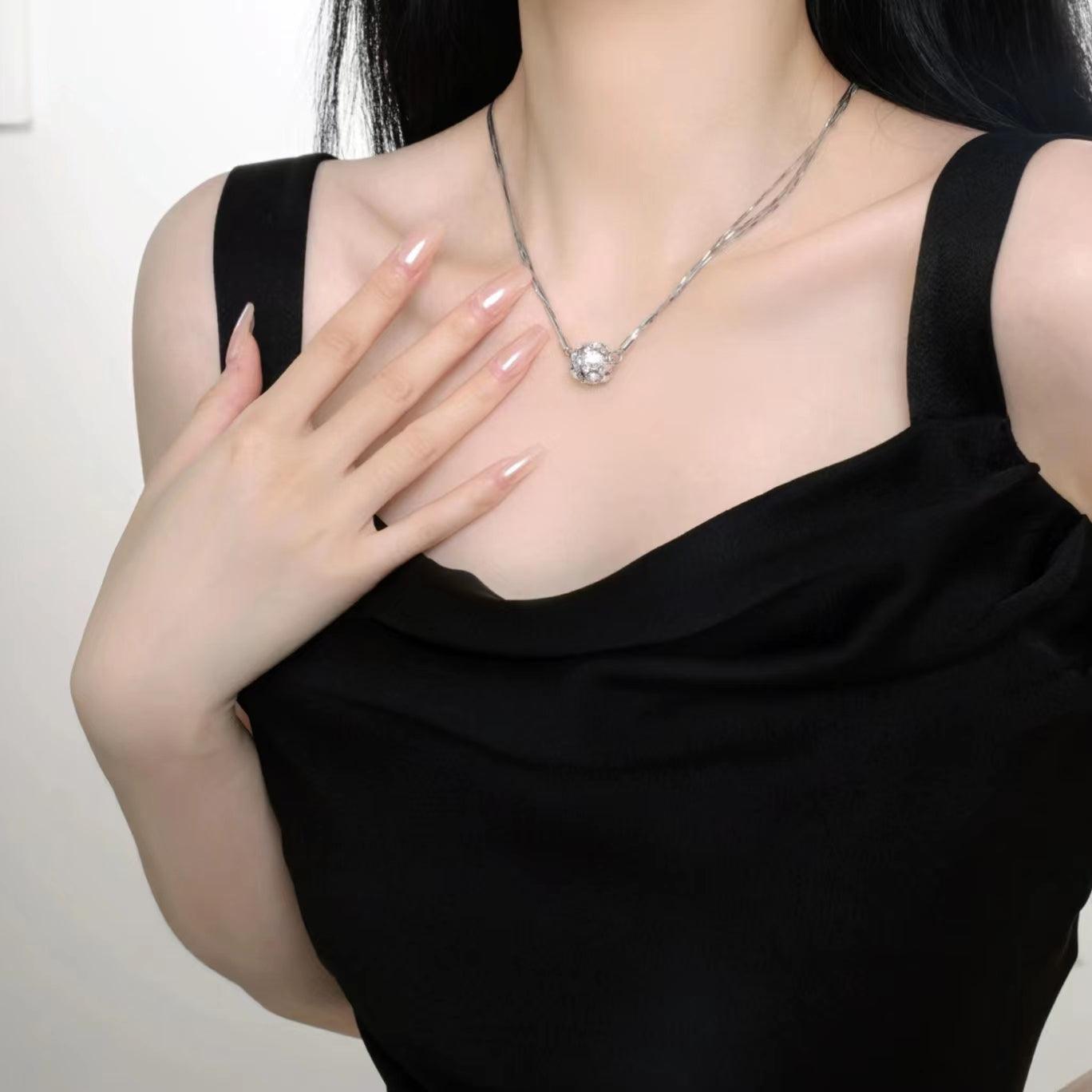 Copper Alloy Inlaid Pendant Magnetic Necklace - LOVELY ROBIN