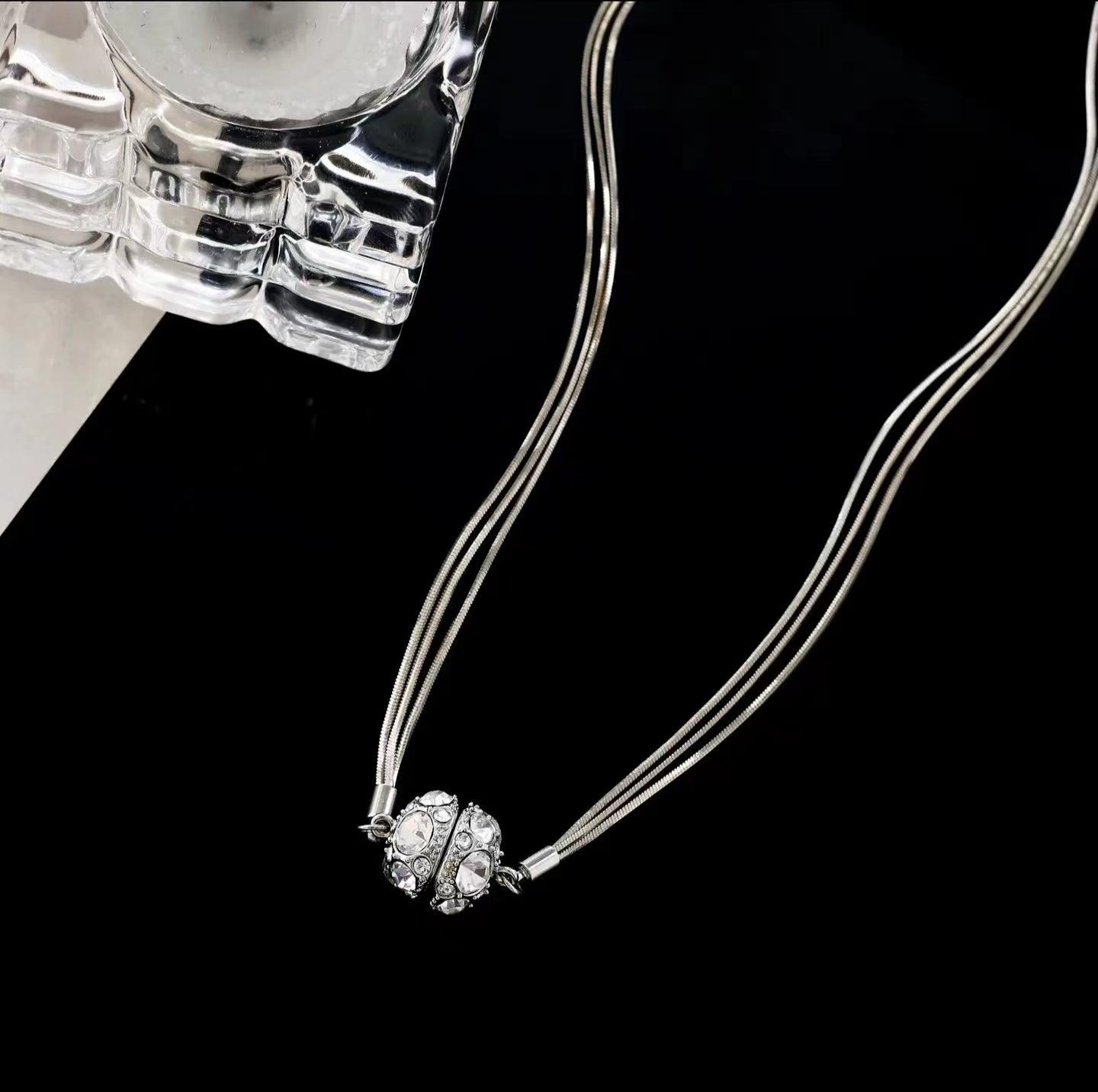 Copper Alloy Inlaid Pendant Magnetic Necklace - LOVELY ROBIN