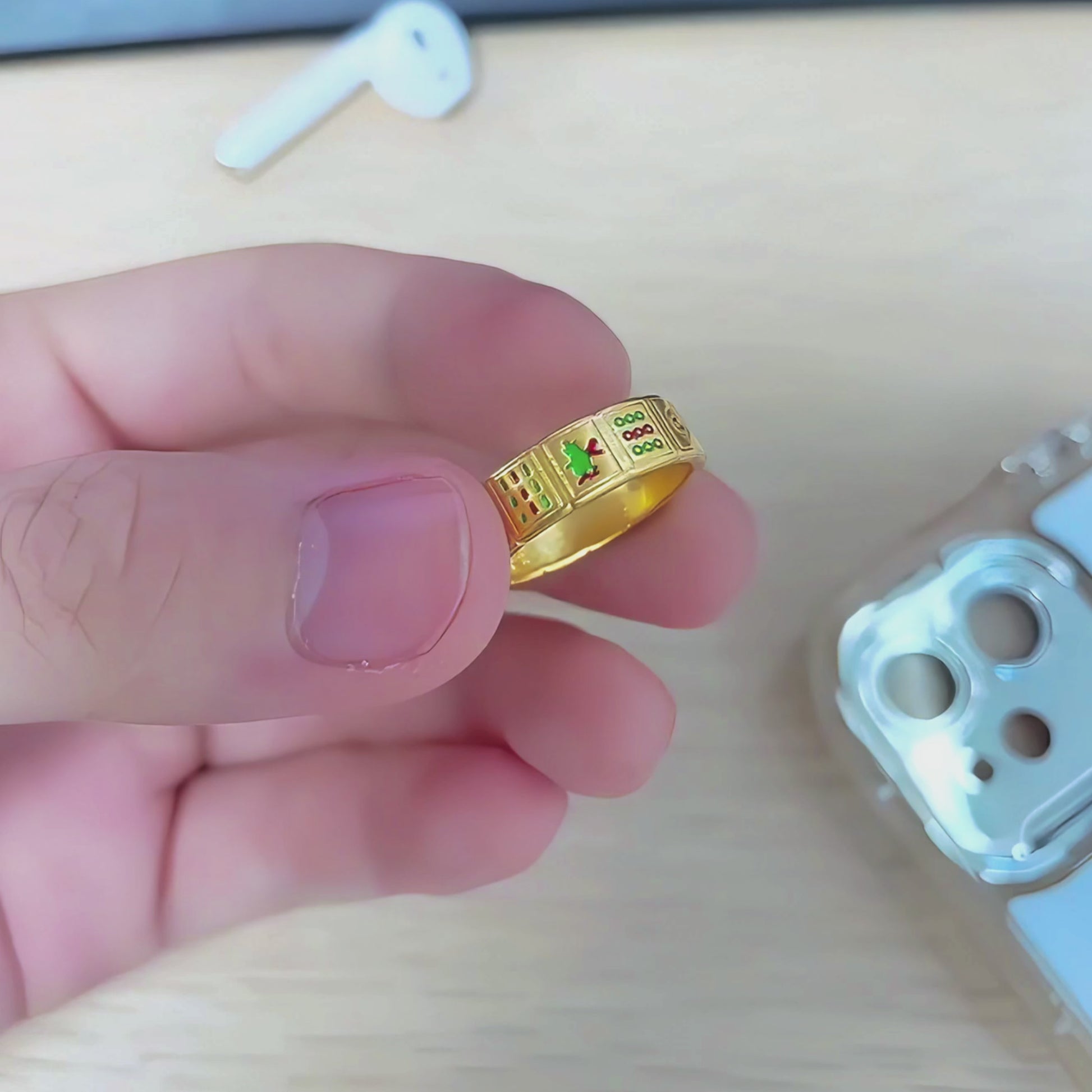 Lucky Strike Mahjong Gold Ring