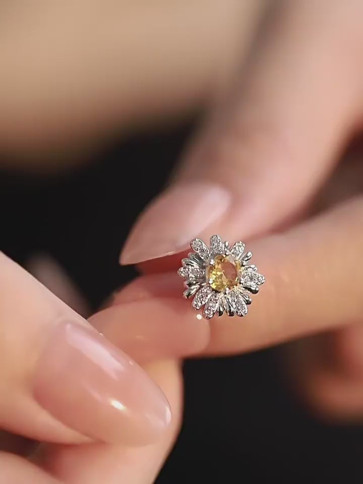 Daisy Citrine Stud Earrings in 925 Sterling Silver – Handcrafted Yellow Quartz November Birthstone Jewelry