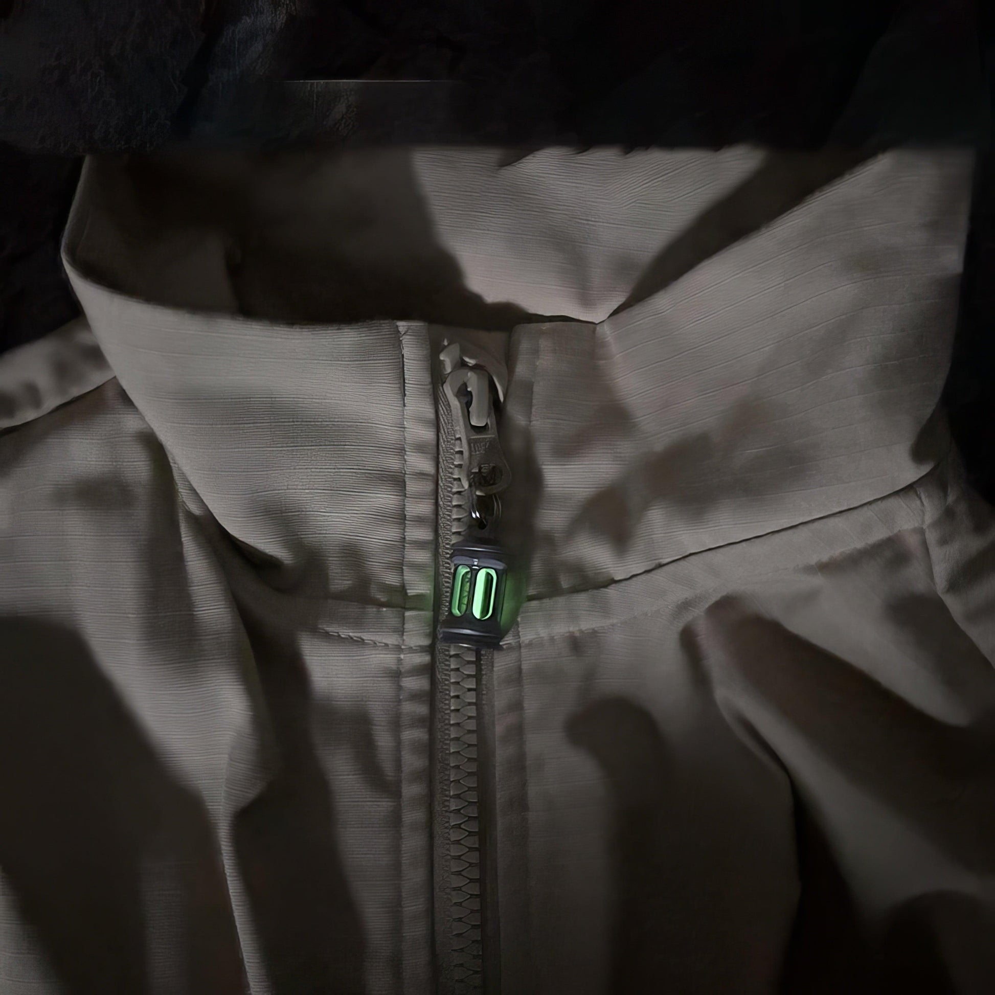 Starlight Guardian – Titanium Multi-purpose Tritium Pendant - LOVELY ROBIN