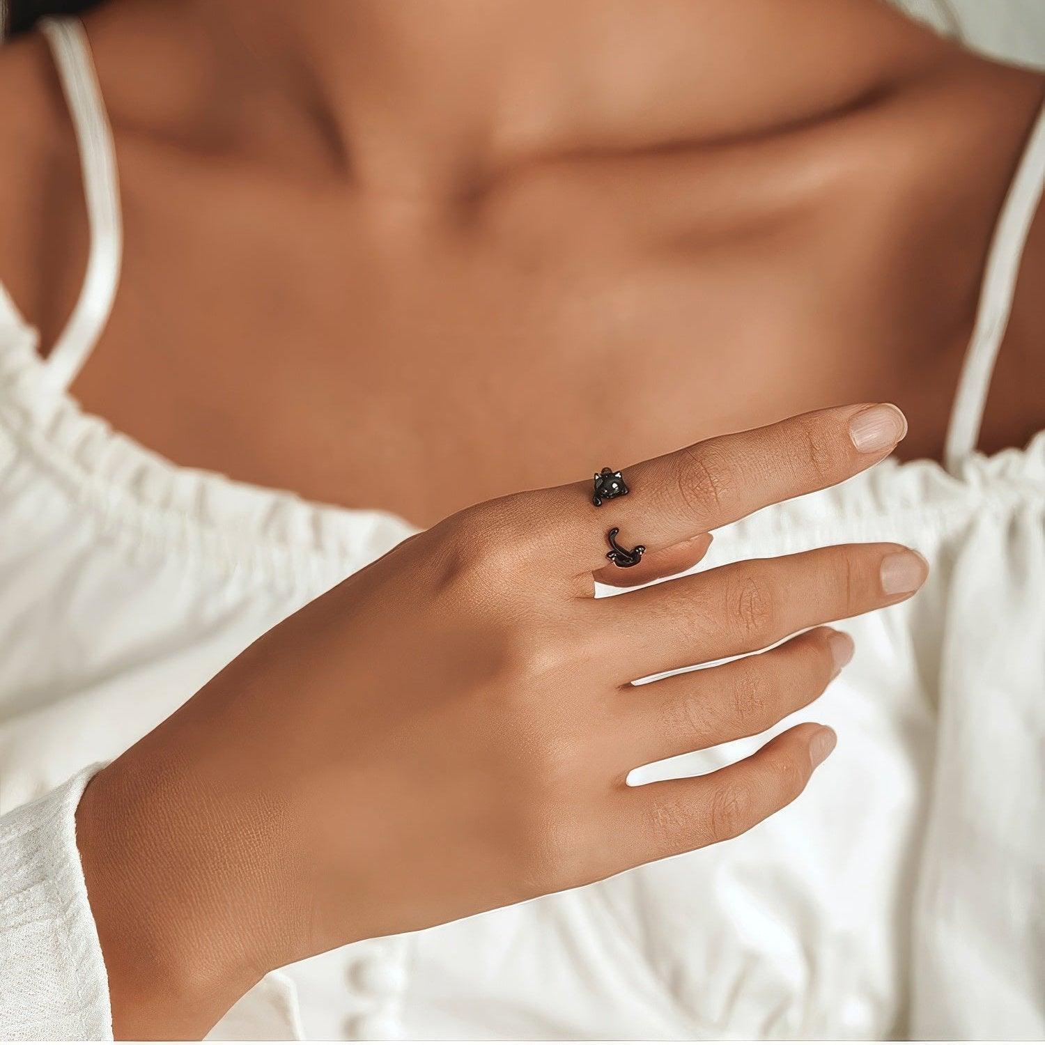 Midnight Cat Ring - LOVELY ROBIN