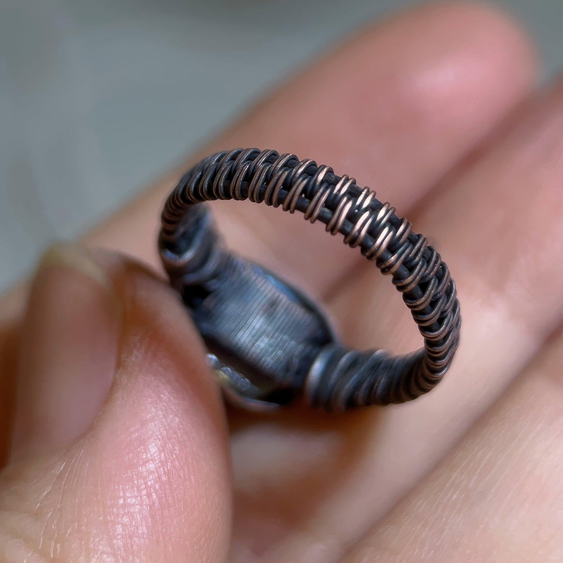 Radiant Light Labradorite Handmade Ring - LOVELY ROBIN