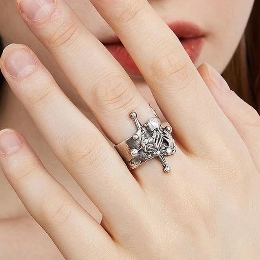 Chaser of Light Vintage Silver Ring - LOVELY ROBIN