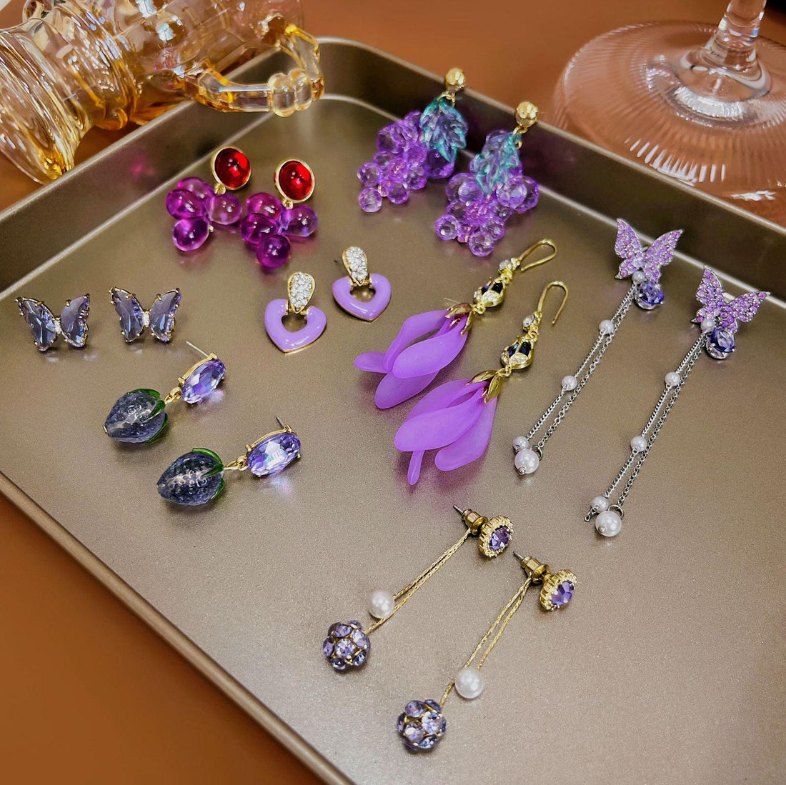 Earring Enthusiast's Guide: How to Choose the Perfect Earrings