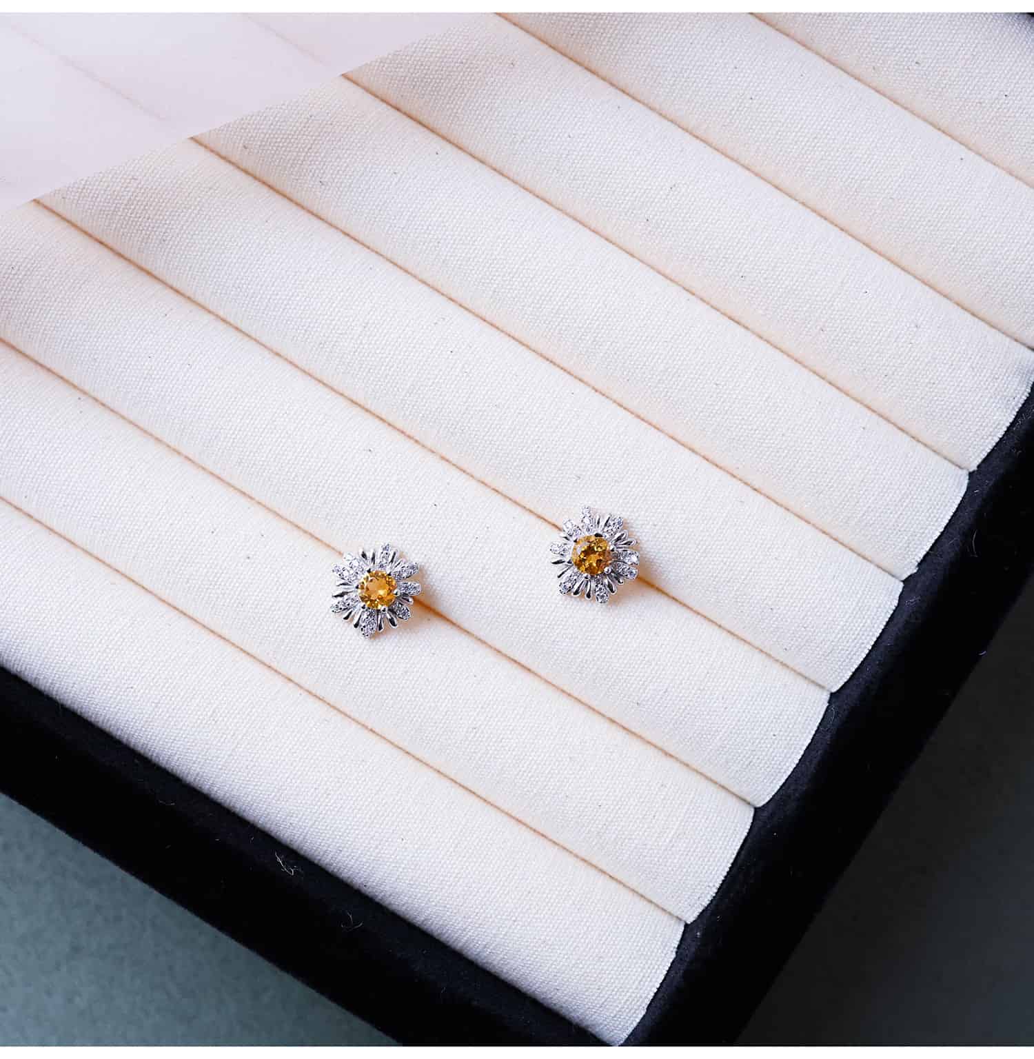 Daisy Citrine Stud Earrings in 925 Sterling Silver – Handcrafted Yellow Quartz November Birthstone Jewelry