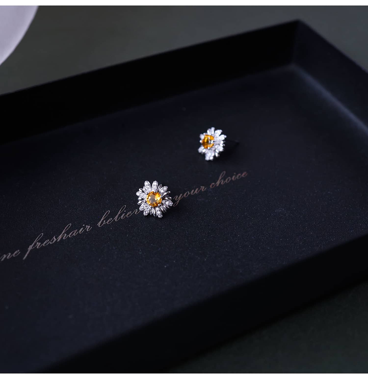 Daisy Citrine Stud Earrings in 925 Sterling Silver – Handcrafted Yellow Quartz November Birthstone Jewelry