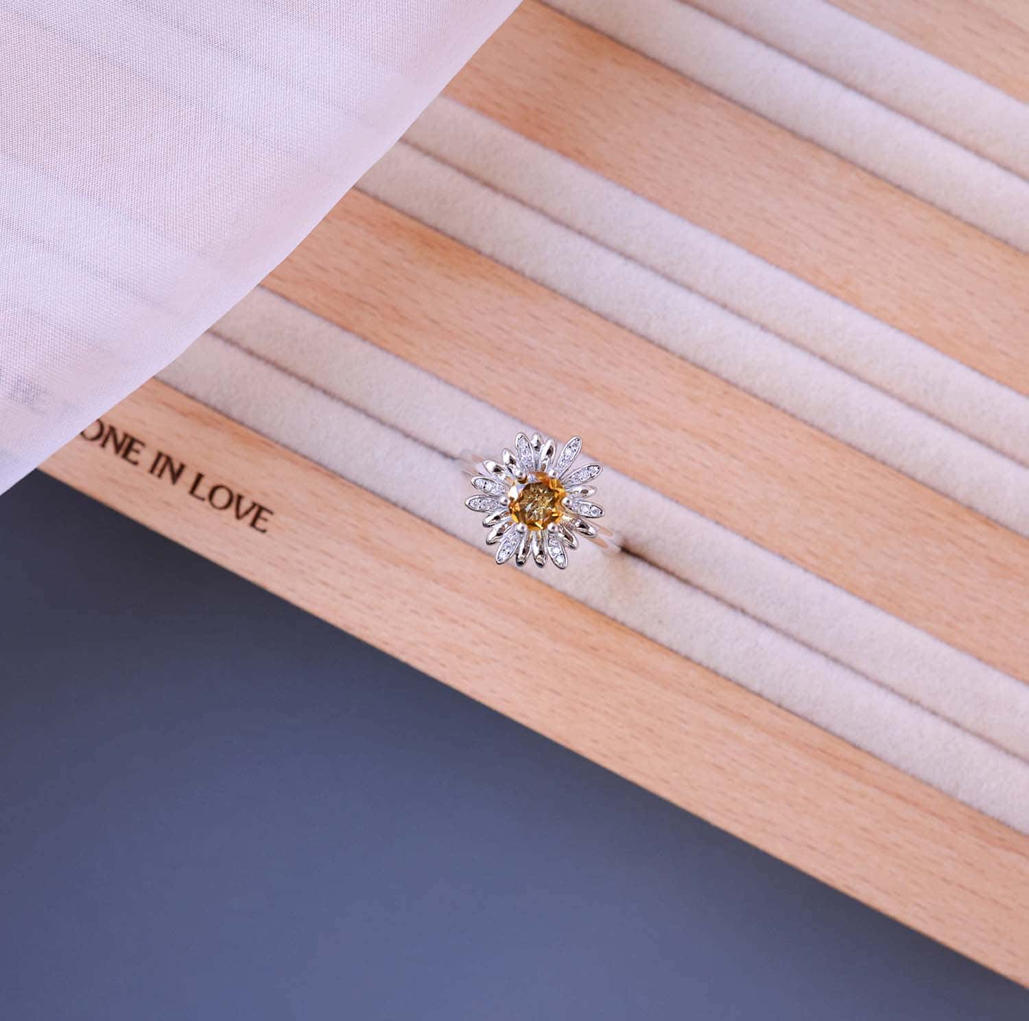 Daisy Flower Citrine Open Ring in 925 Sterling Silver – Handcrafted Brazilian Yellow Quartz Jewelry