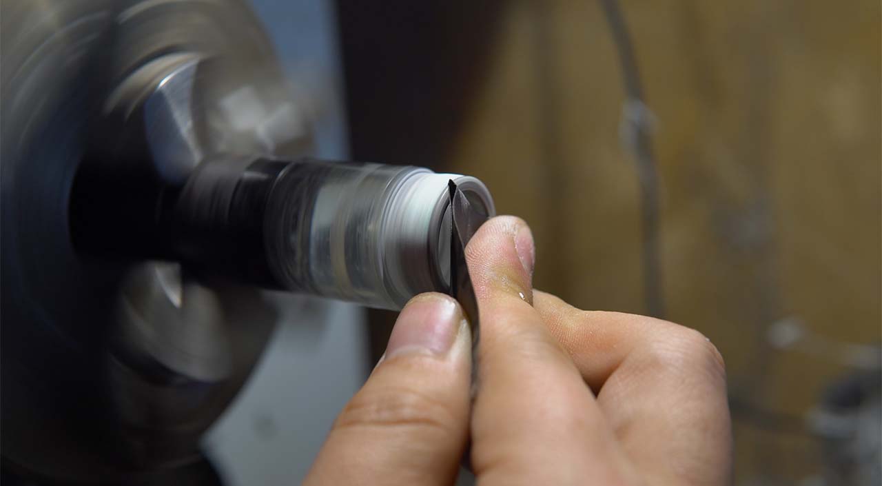 Handcrafted 925 Sterling Silver Ring with Natural Opal Chips Inlay