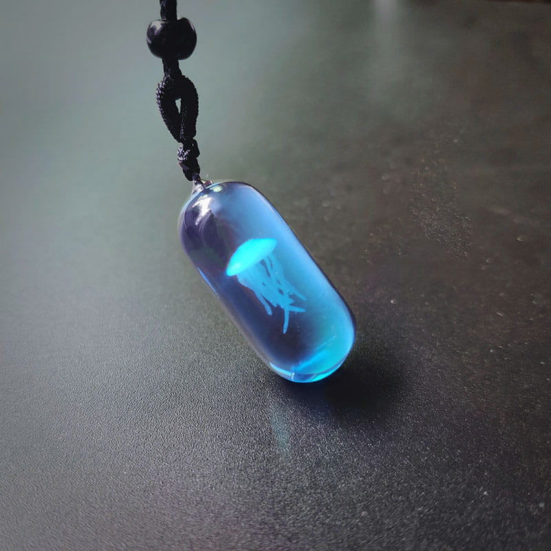 Handcrafted Jellyfish Pendant Necklace – Glow in the Dark Ocean-Inspired Resin Jewelry
