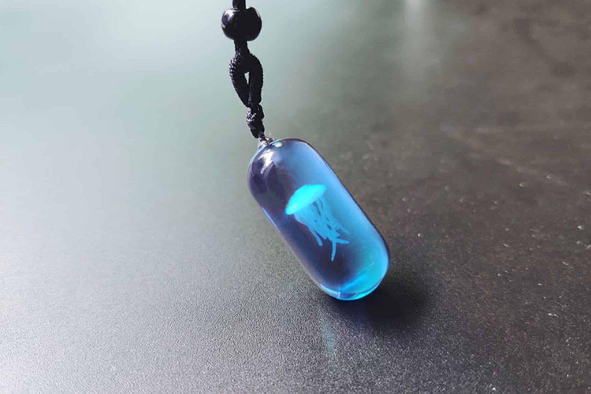 Handcrafted Jellyfish Pendant Necklace – Glow in the Dark Ocean-Inspired Resin Jewelry