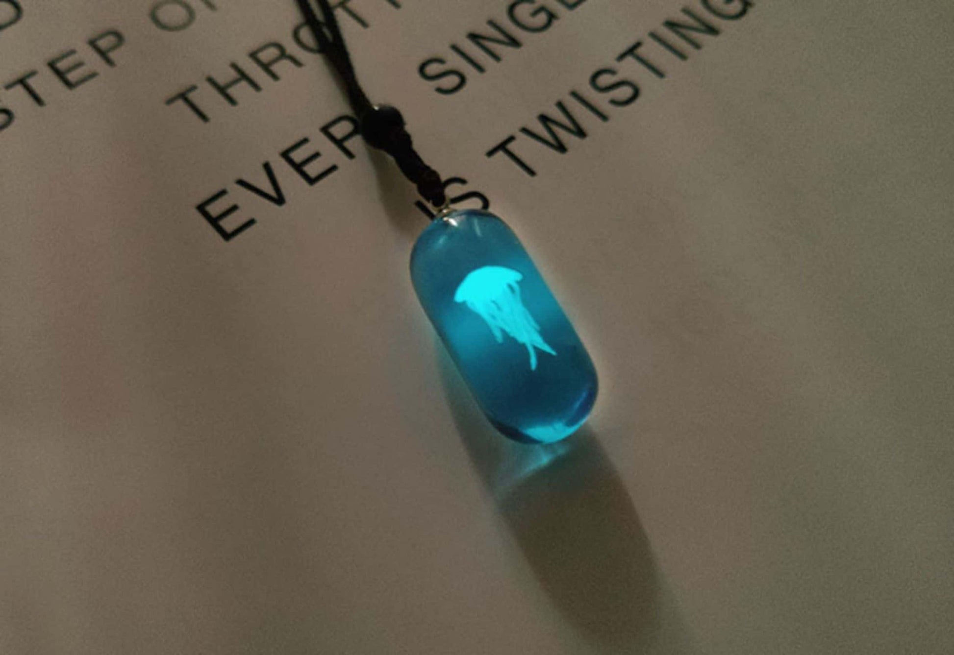 Handcrafted Jellyfish Pendant Necklace – Glow in the Dark Ocean-Inspired Resin Jewelry