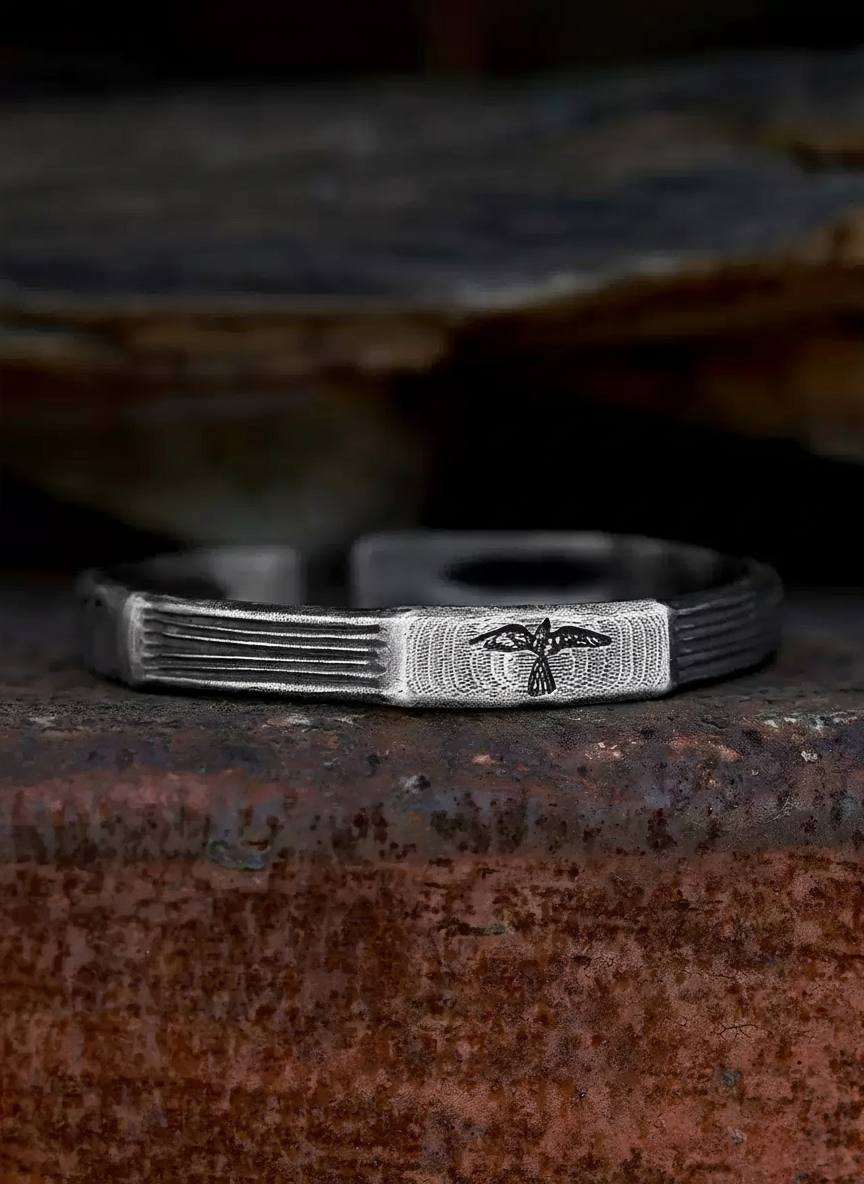 Raven-Open-Cuff-Bracelet-in-999-Fine-Silver_3