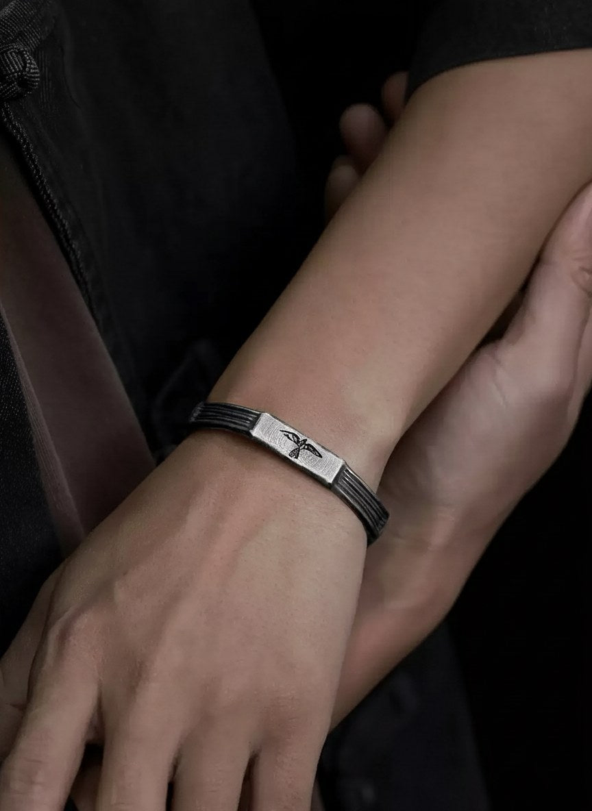 Raven-Open-Cuff-Bracelet-in-999-Fine-Silver_4