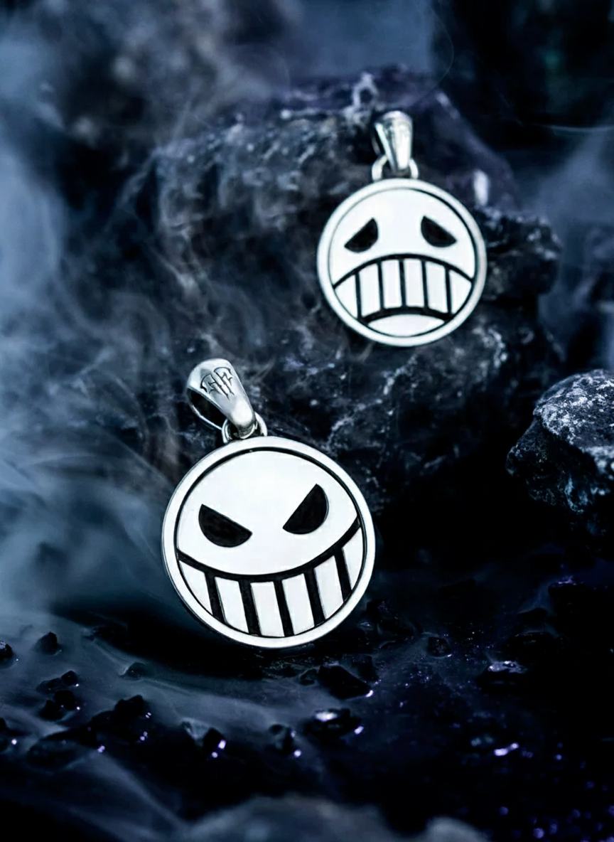Sterling-Silver-Double-Sided-Rotating-Face-Pendant-Necklace-Ace-Inspired_10