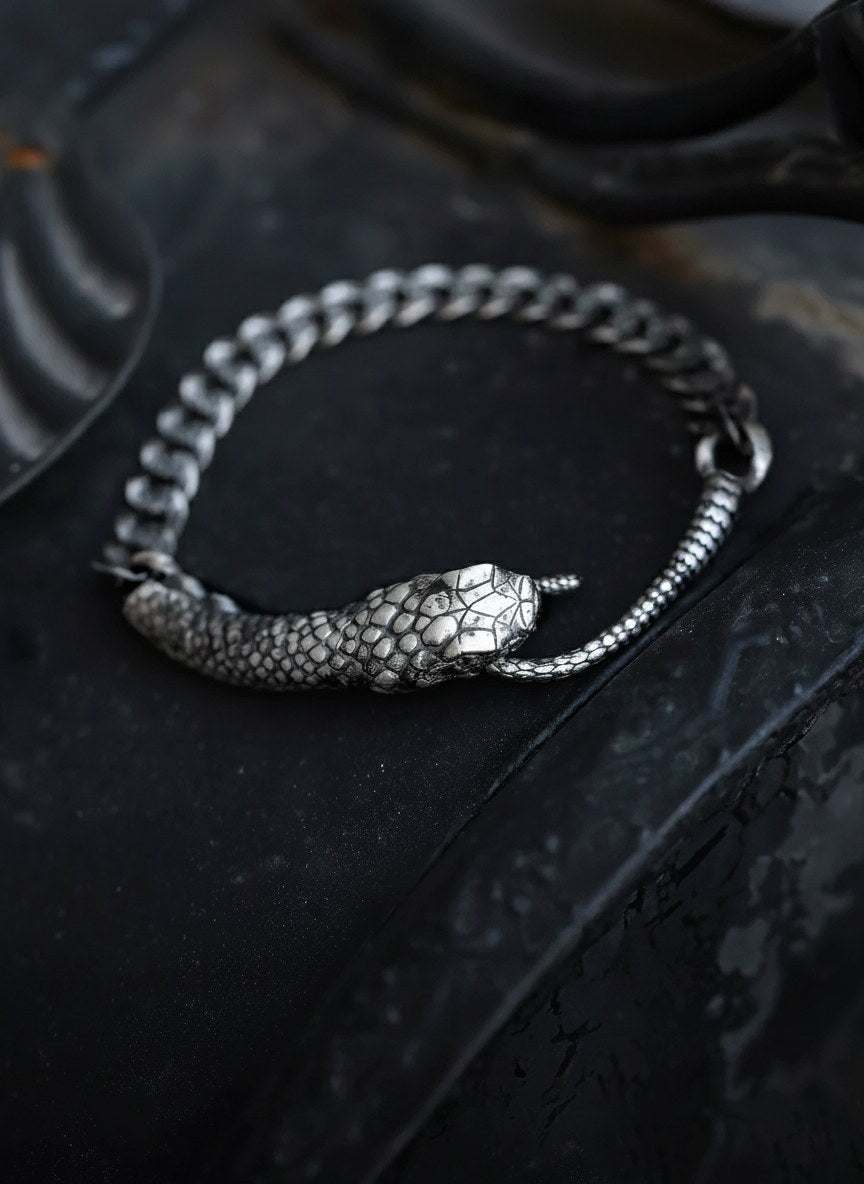 Handmade Spirit Serpent Bracelet in 999 Silver | LOVELY ROBIN